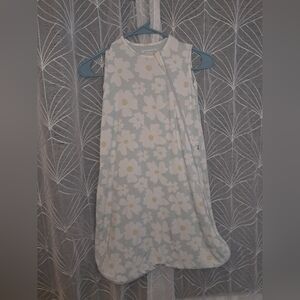 Gunamuna brand Little girls size 3-9 months, 0.5 tog, sleep sack